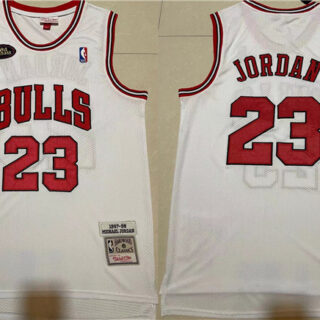 Men's Chicago Bulls #23 Michael Jordan White 1997-98 Throwback Stitched Jersey