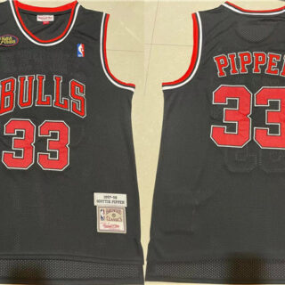 Men's Chicago Bulls #33 Scottie Pippen 1997-98 Black Throwback Stitched Jersey