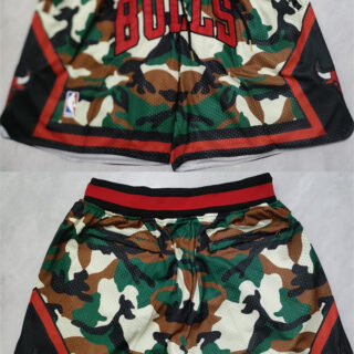 Men's Chicago Bulls Camo Grey Shorts (Run Small)