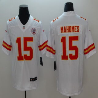 Nike Chiefs 15 Patrick Mahomes White Vapor Untouchable Limited Jersey
