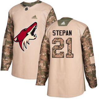 Youth Arizona Coyotes #21 Derek Stepan Camo Authentic 2017 Veterans Day Stitched NHL Jersey