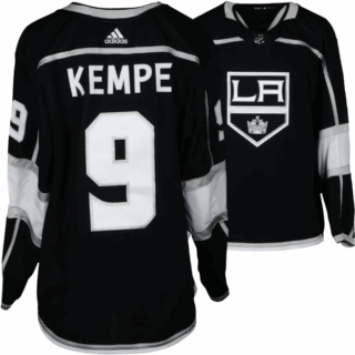 Men's Los Angeles Kings #11 Anze Kopitar White 2024-25 Away Stitched Hockey Jersey